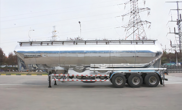 铝合金立式粉罐半挂车的优势都有哪些？？？？？？？