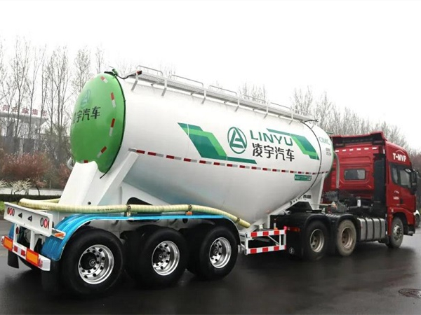 选粉罐车认准“小白罐”，，，，，，，，理由超简朴