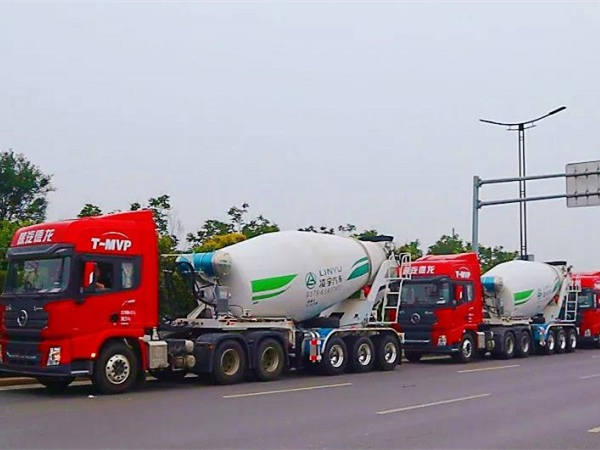 天气炎热，，，交付火热，，，中集jdb电子游戏半挂搅拌车实力圈粉，，，“热度”不减！