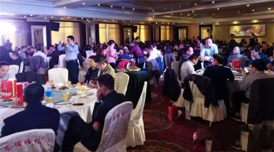 中集jdb电子游戏升级版铝合金液罐车亮相山东